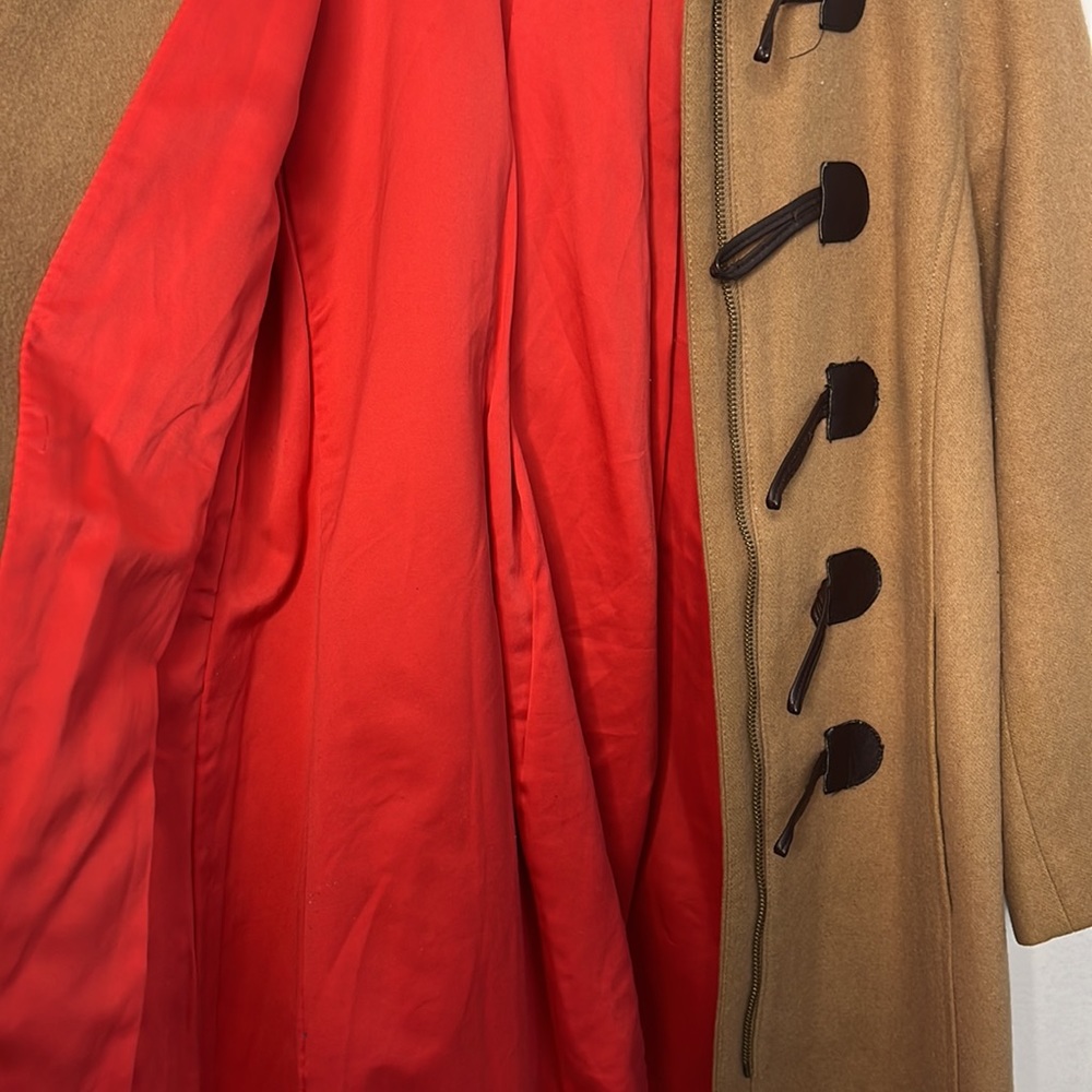 Coat - Picture 5 of 6